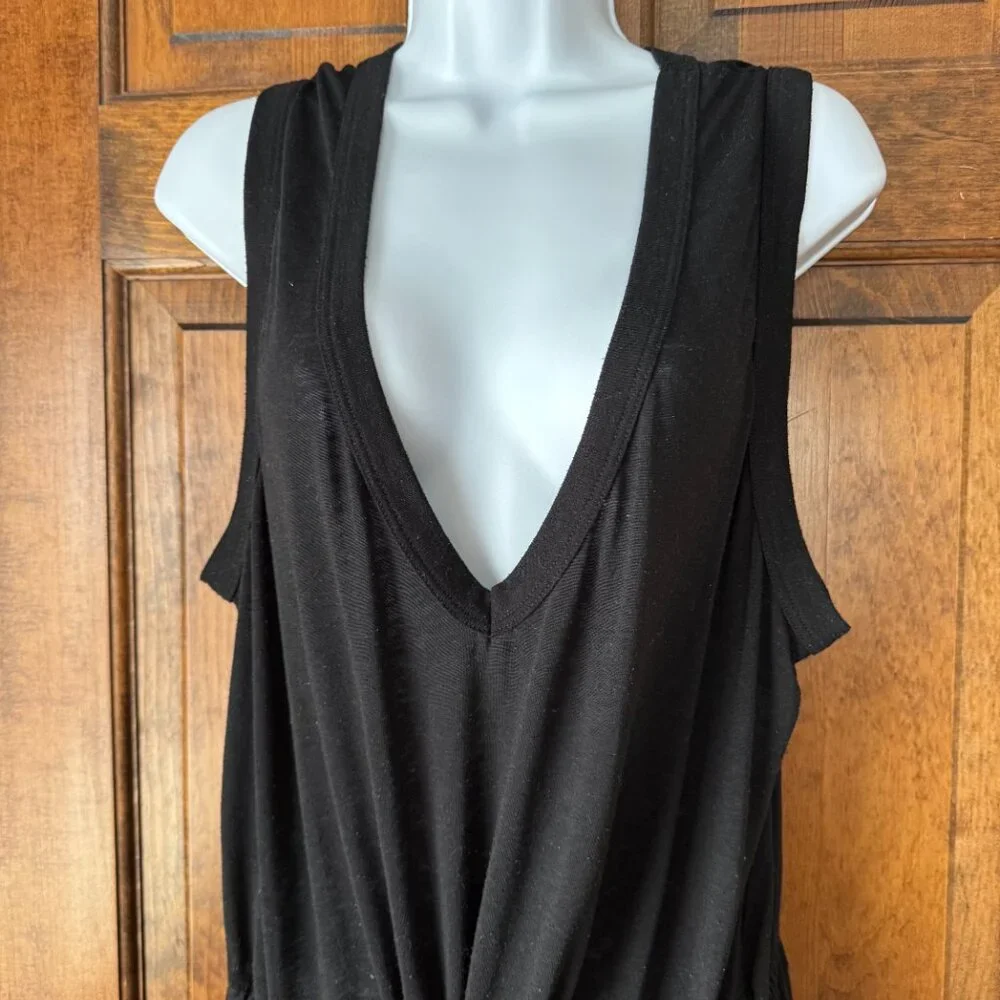 BECCA by Rebecca Virtue Black Deep V Romper Swimsuit Coverup Large
